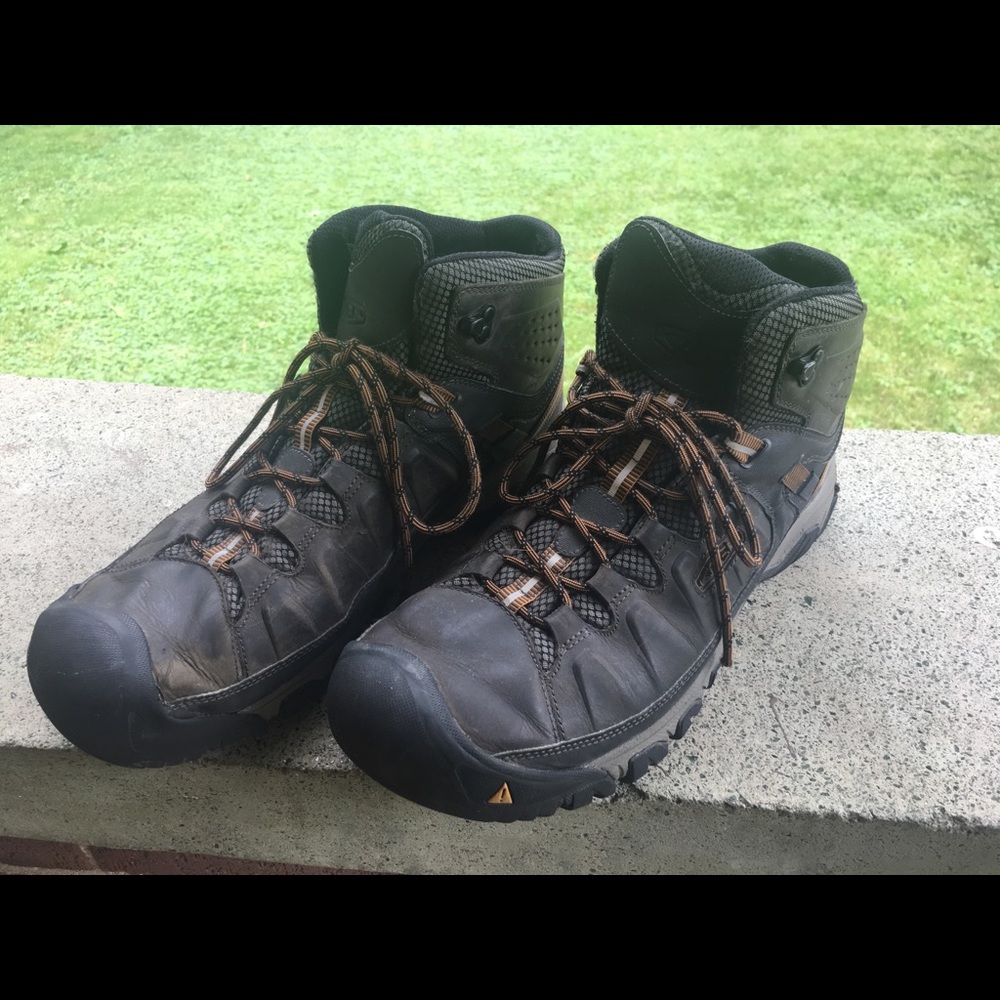 KEEN Mens Boot size 14